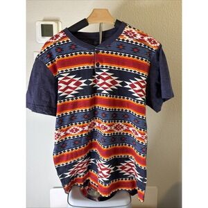 Carbon Men's Henley Shirt Short Sleeve Aztec Print Size XL
